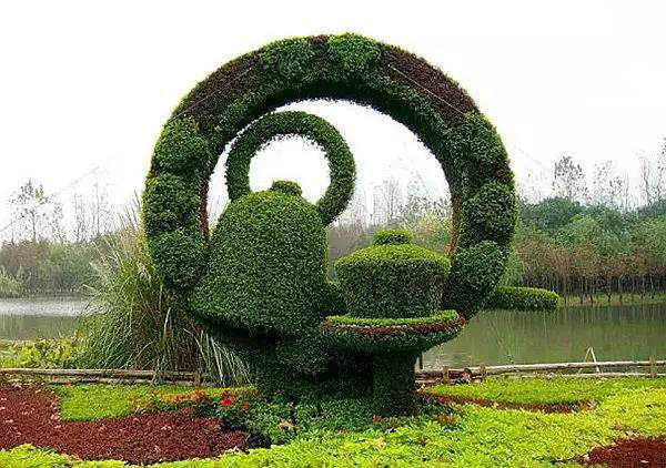 绿雕艺术创作应源于生活，高于生活